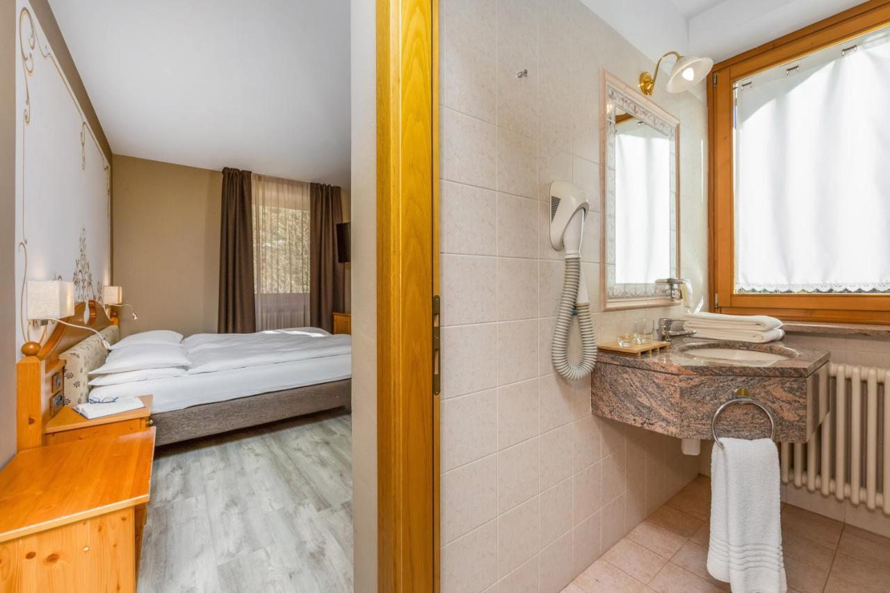 Hotel Vittoria - Ricarica L'Anima Dimaro Eksteriør billede